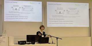 Foto während der Präsentation des Projektes WiHoWiT